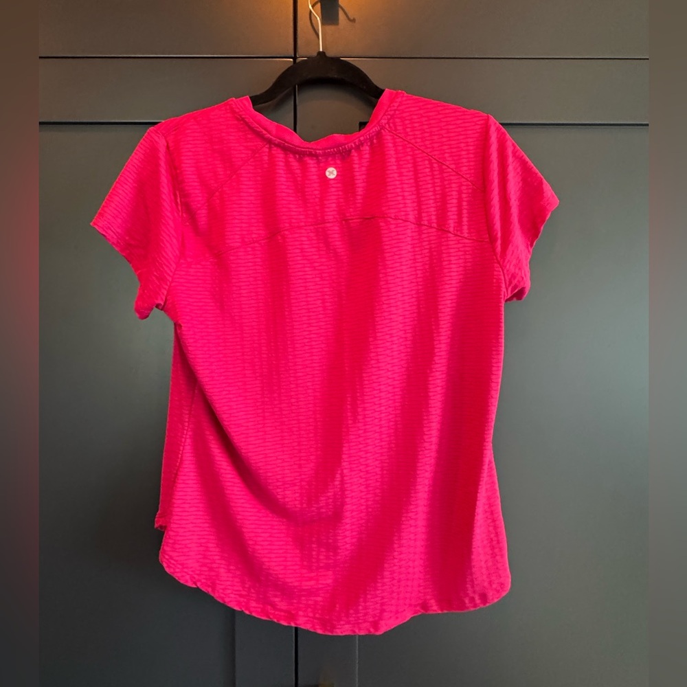 Pink Exercise top - Picture 2 of 5